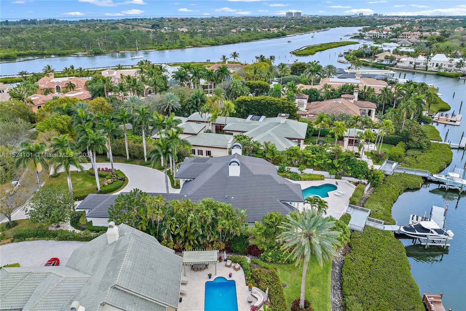 ADMIRALS COVE PAR C - Residential