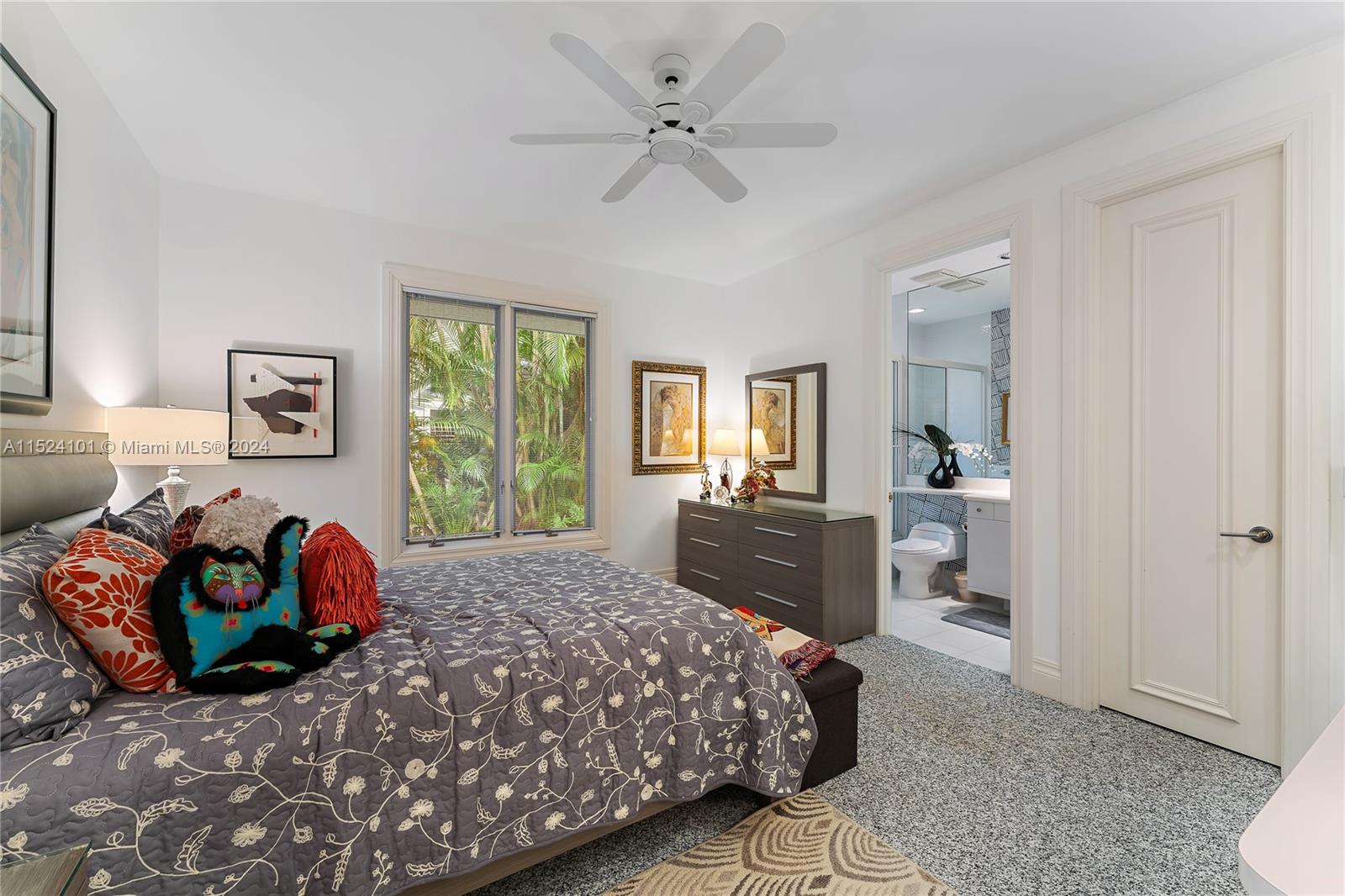 ADMIRALS COVE PAR C - Residential