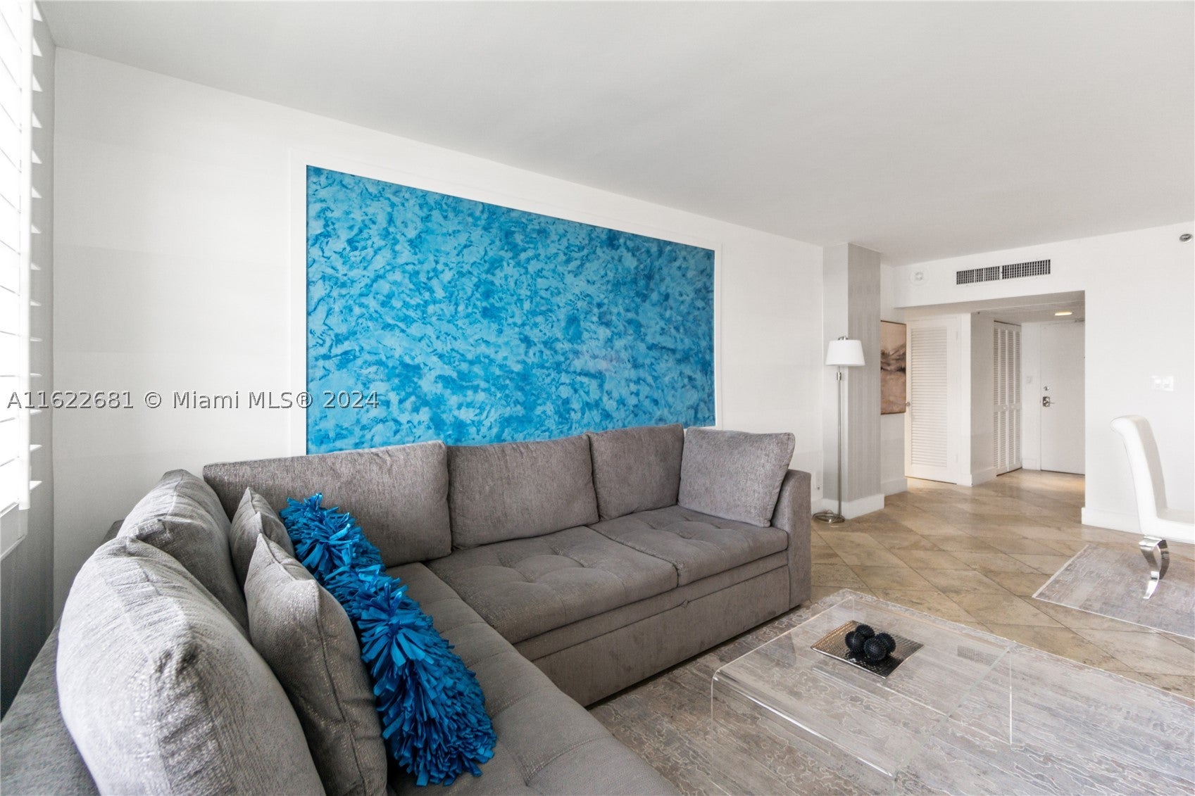 100 Lincoln Rd 1422