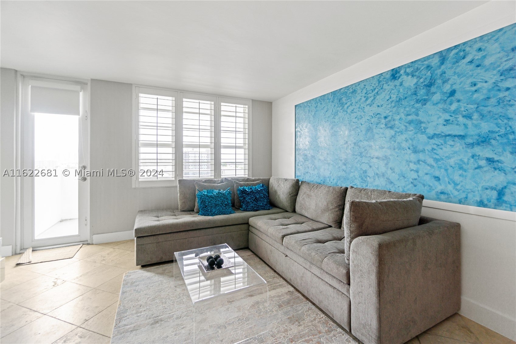 100 Lincoln Rd 1422