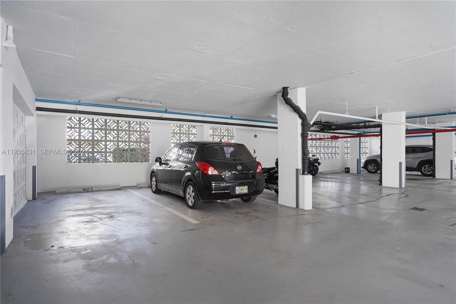 GOLDEN HOUSE CONDO - Residential