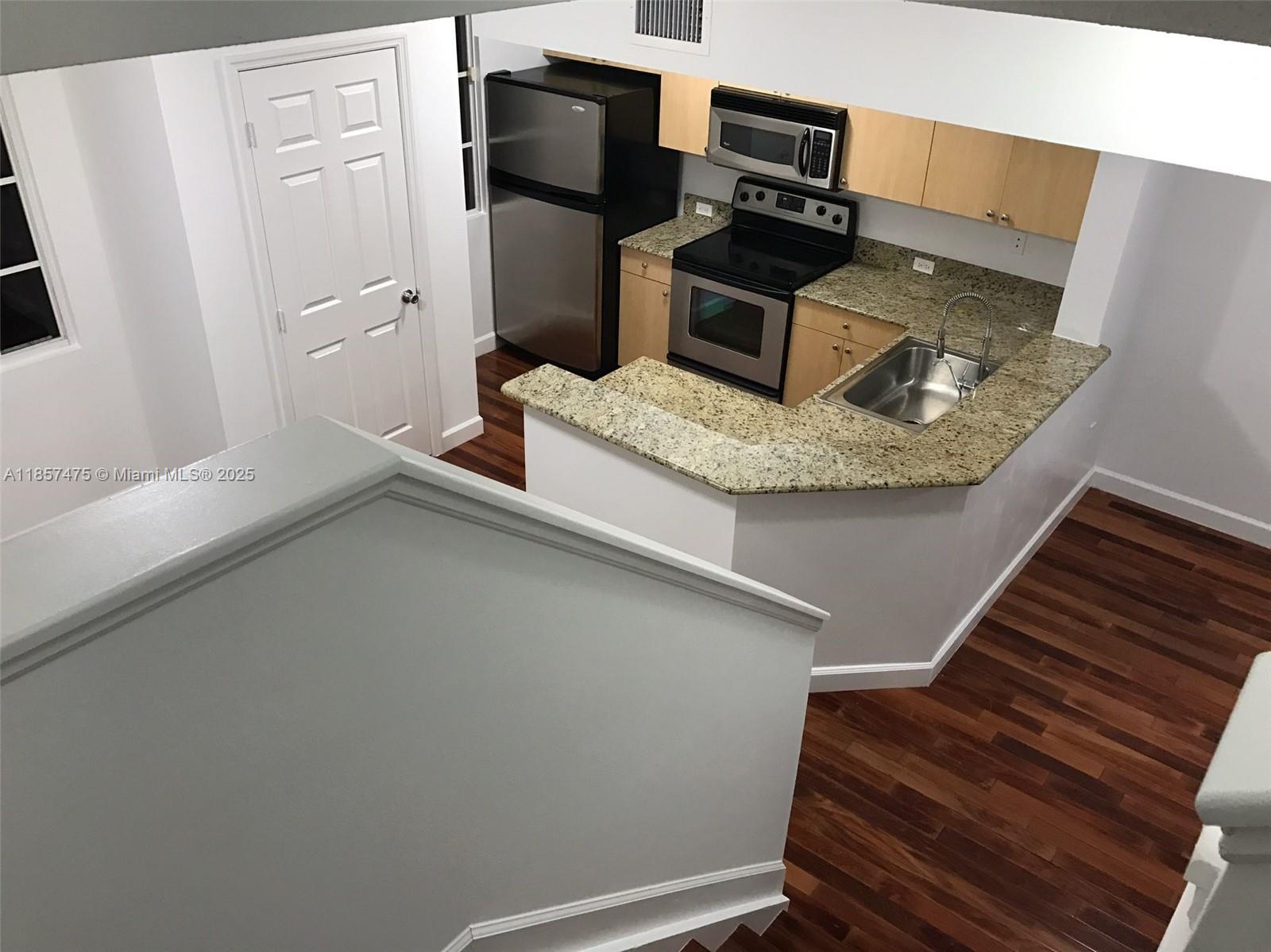 AVENTI AT AVENTURA CONDO - Residential