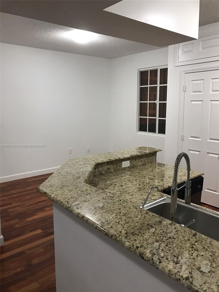 AVENTI AT AVENTURA CONDO - Residential