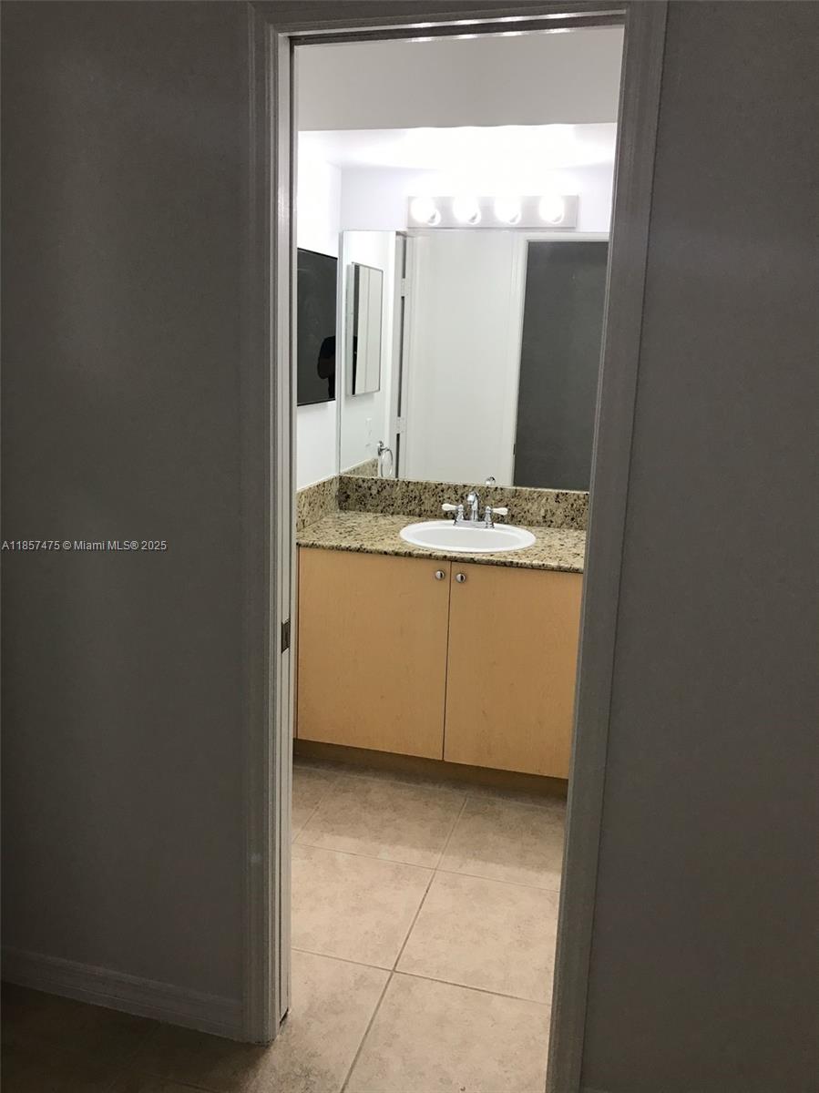 AVENTI AT AVENTURA CONDO - Residential