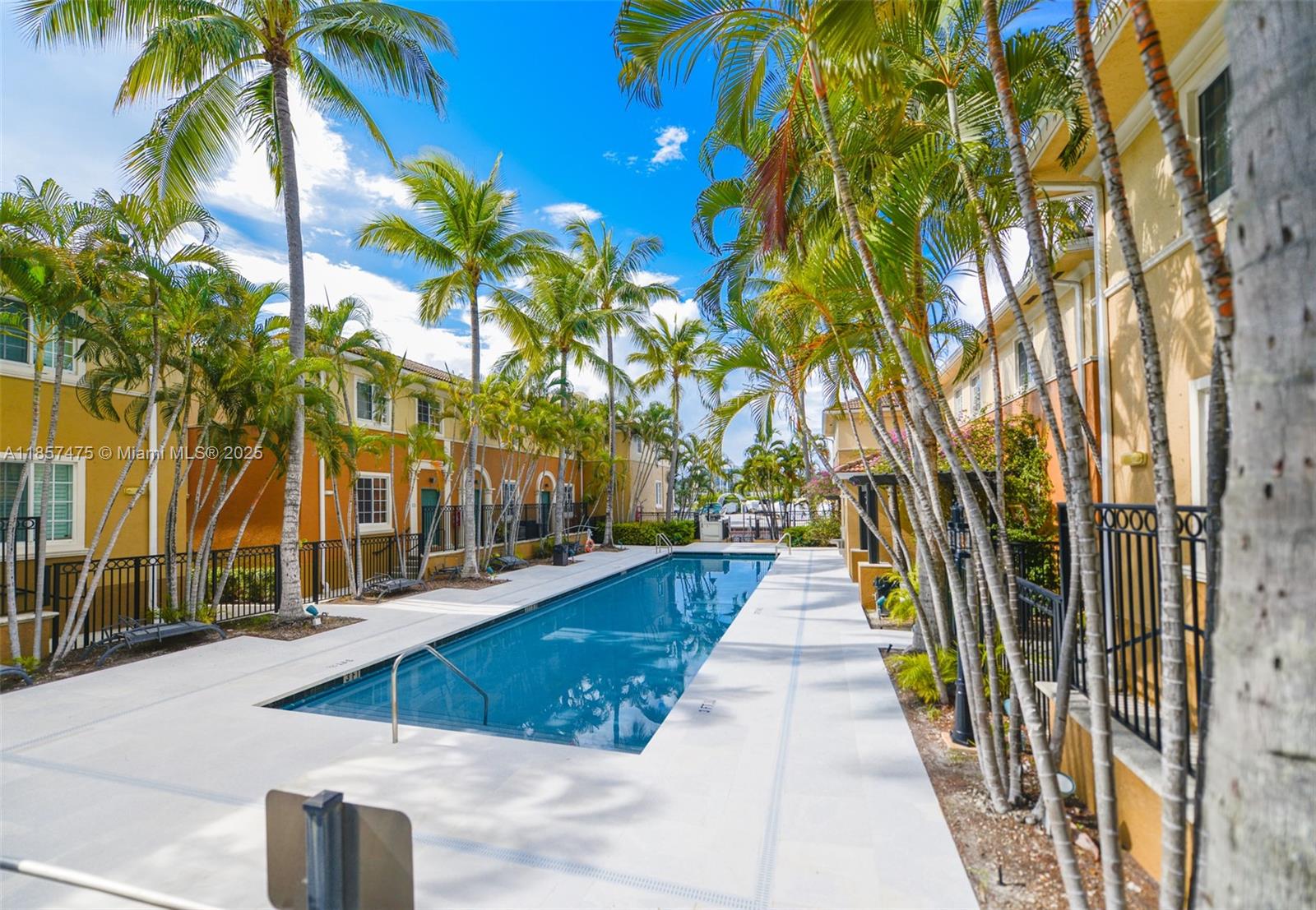 AVENTI AT AVENTURA CONDO - Residential