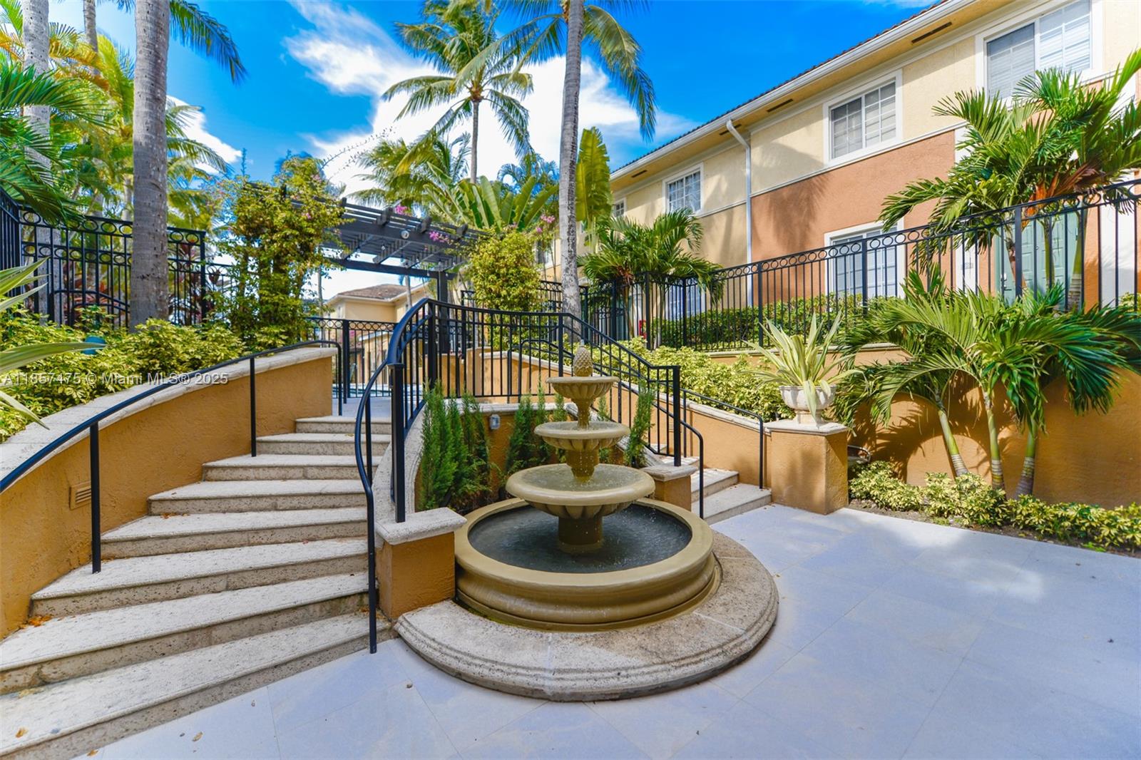 AVENTI AT AVENTURA CONDO - Residential