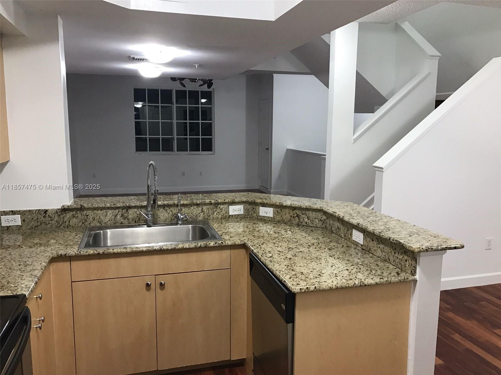 AVENTI AT AVENTURA CONDO - Residential