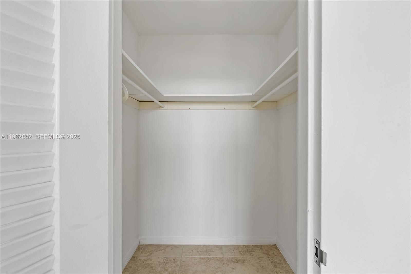 MIRADOR 1200 CONDO - Residential