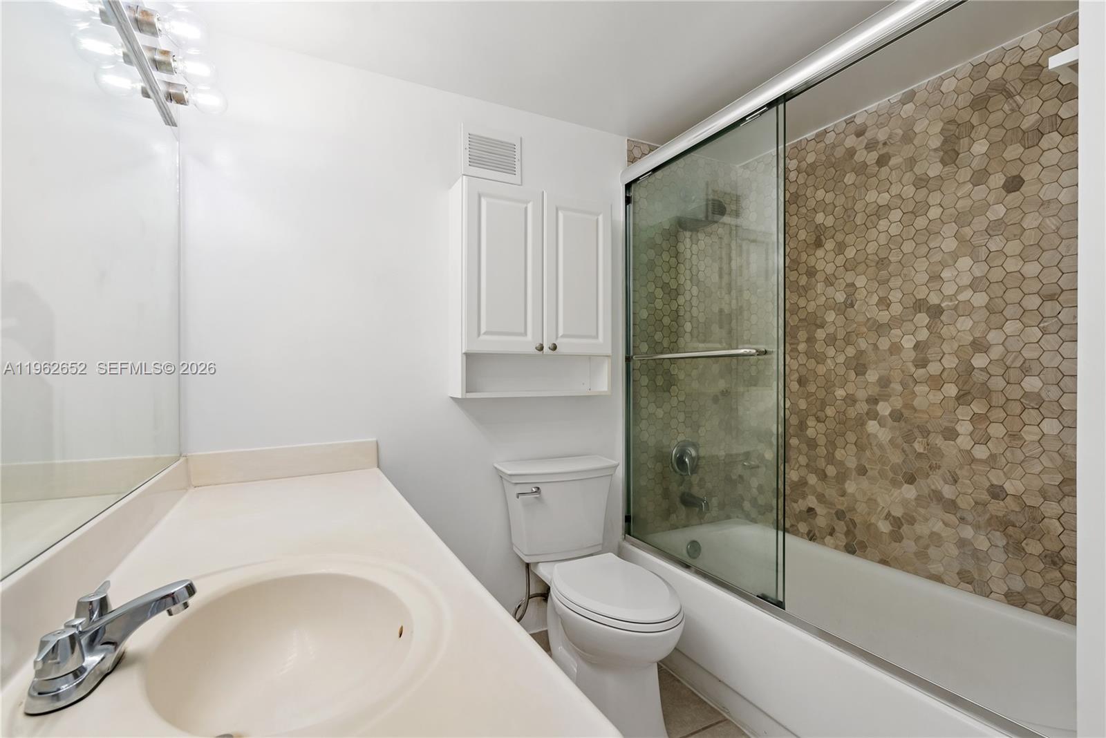 MIRADOR 1200 CONDO - Residential