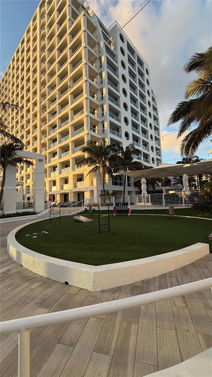 551 FLB CONDOMINIUM HOTEL - Residential