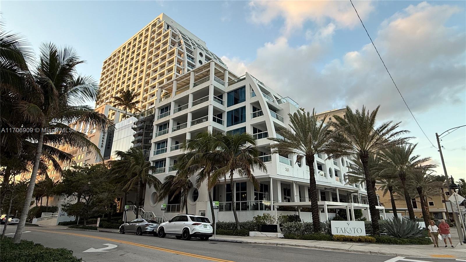 551 N Fort Lauderdale Beach Blvd H811