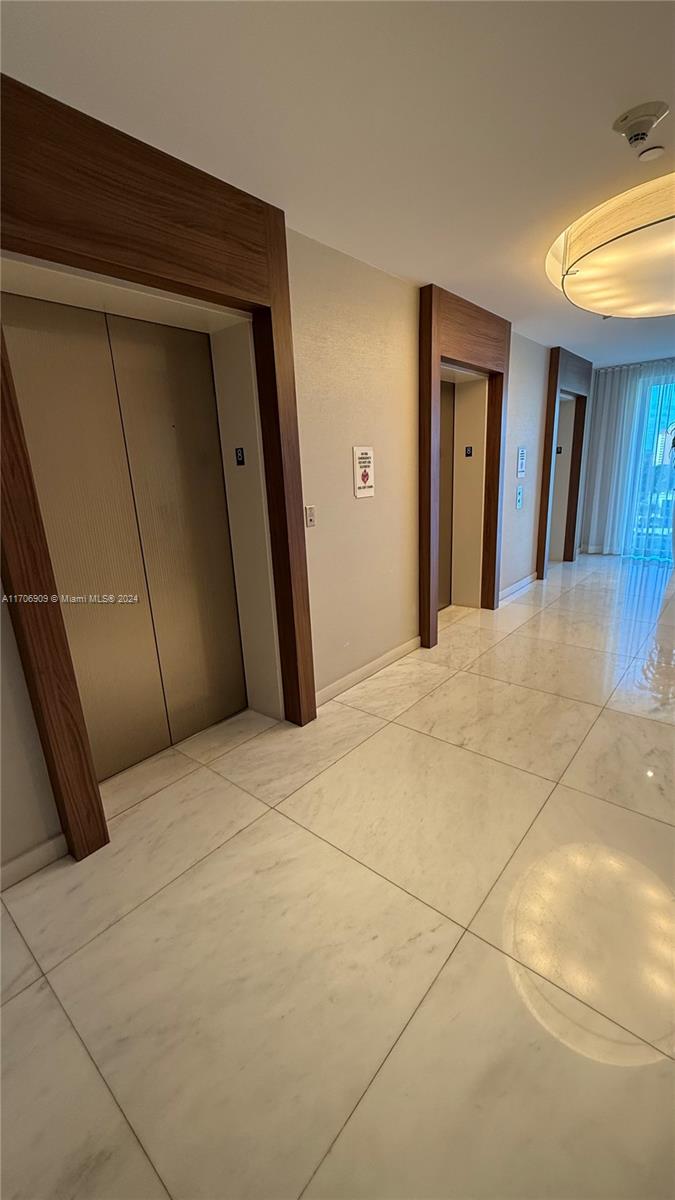 551 FLB CONDOMINIUM HOTEL - Residential