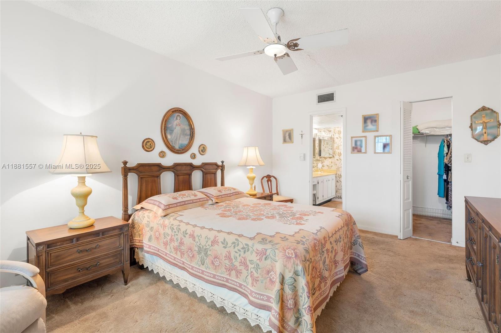 ORIOLE GOLF & TENNIS CLUB - Residential