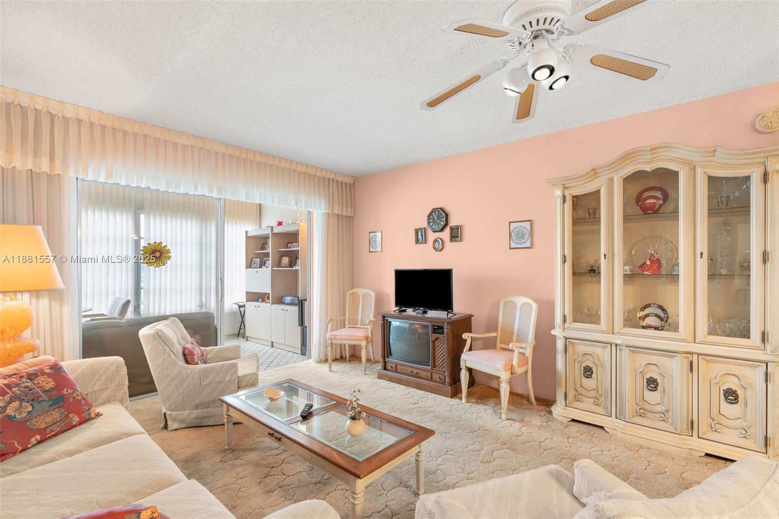 ORIOLE GOLF & TENNIS CLUB - Residential
