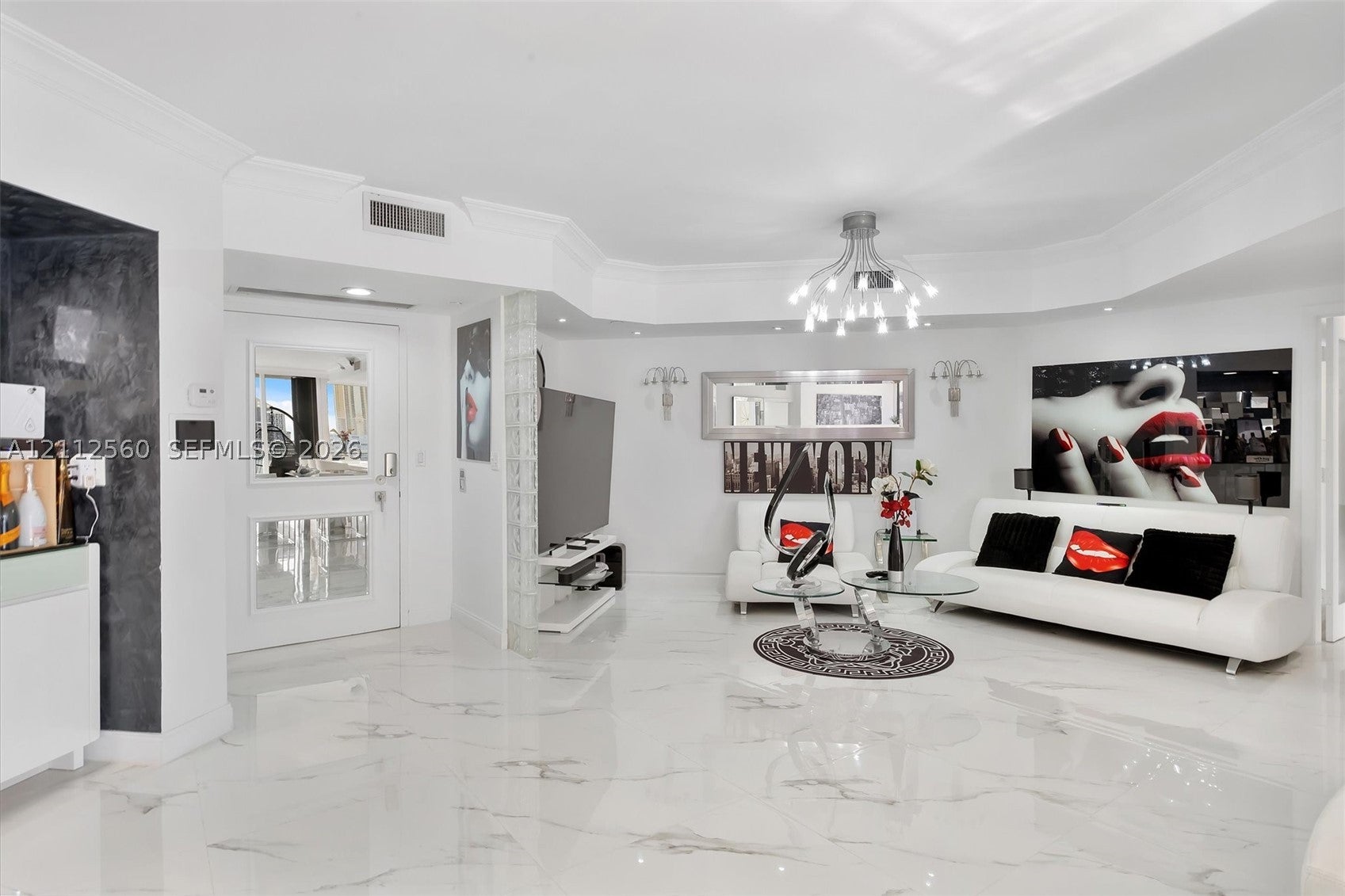 4000 Island Blvd 701