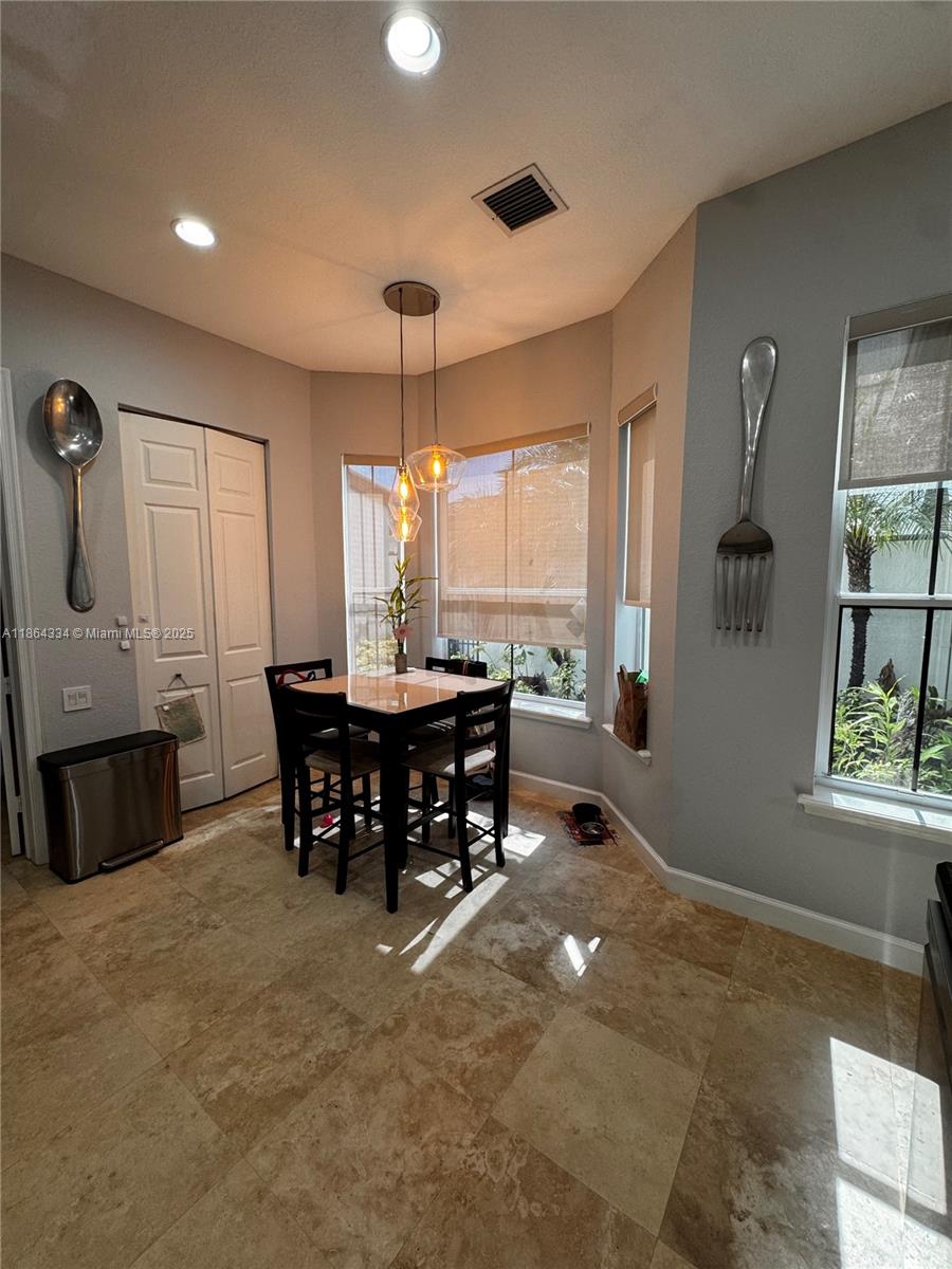 THREE ISLANDS 3RD SECTION - Residential