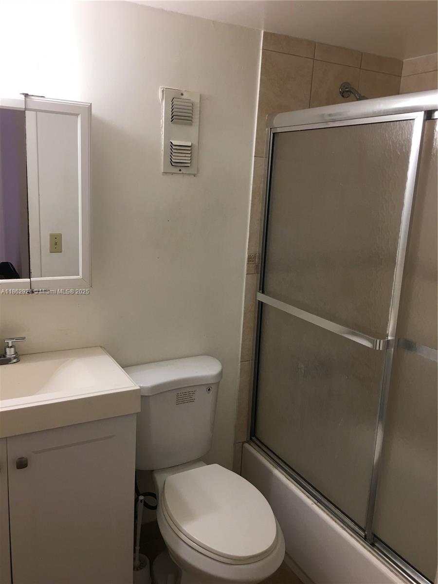 MICHELLE CONDO - Residential