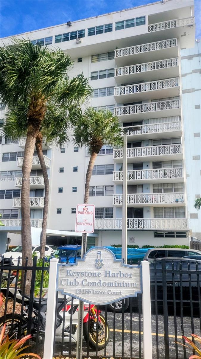 KEYSTONE HARBOR CLUB COND - Residential