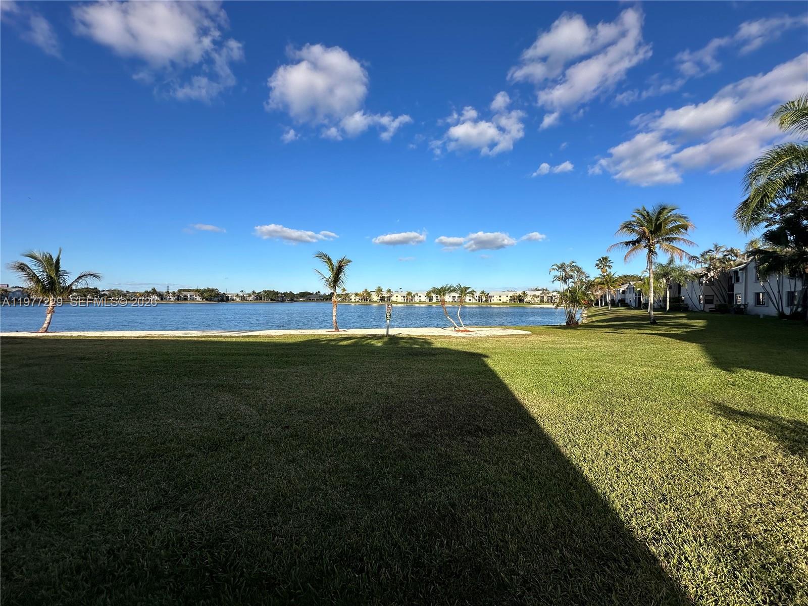 LAKESHORE CONDO 6 - Residential Lease