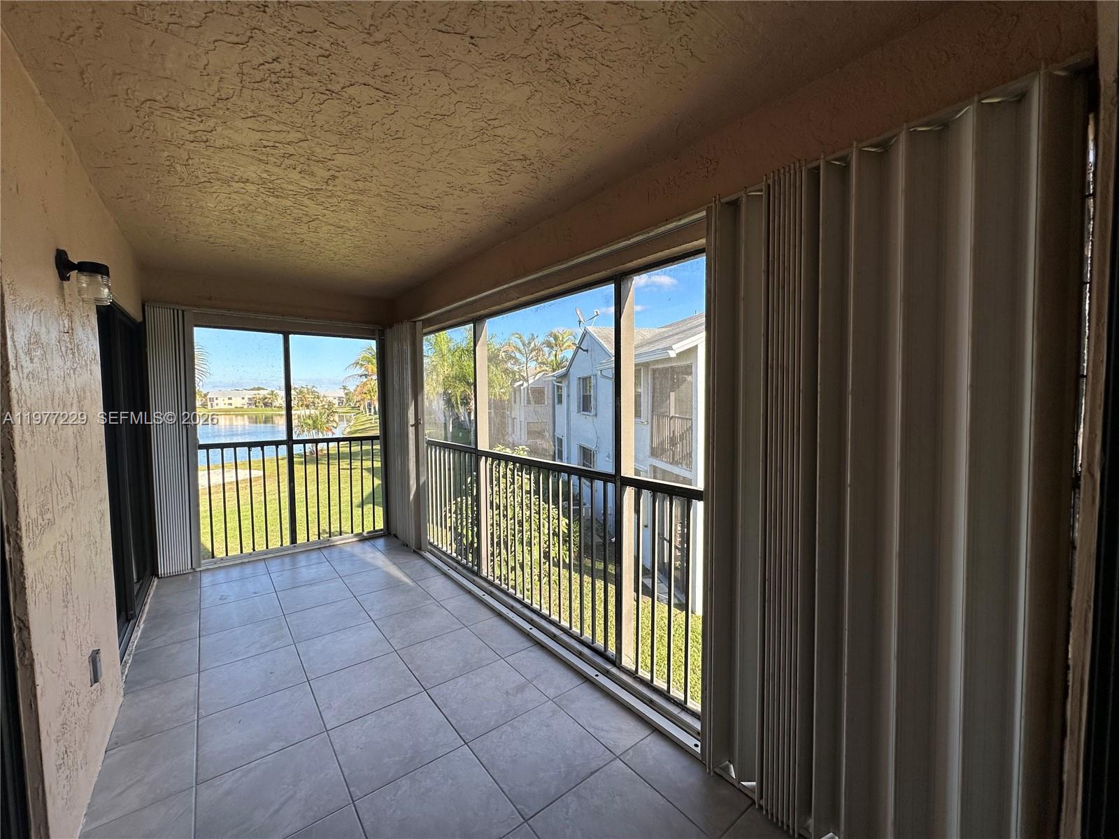 LAKESHORE CONDO 6 - Residential Lease