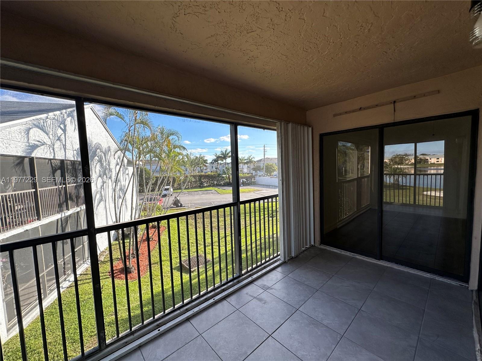 LAKESHORE CONDO 6 - Residential Lease