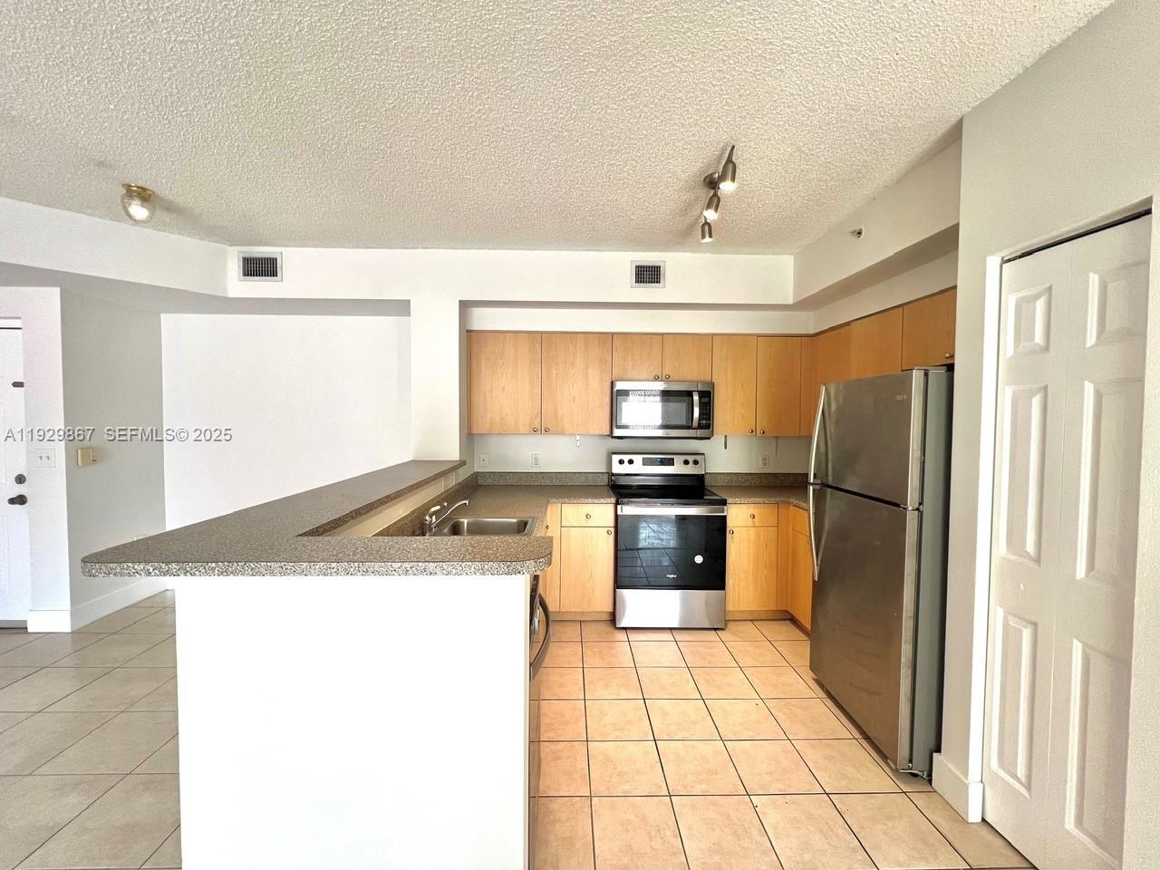 EL-AD NOB HILL CONDO - Residential Lease