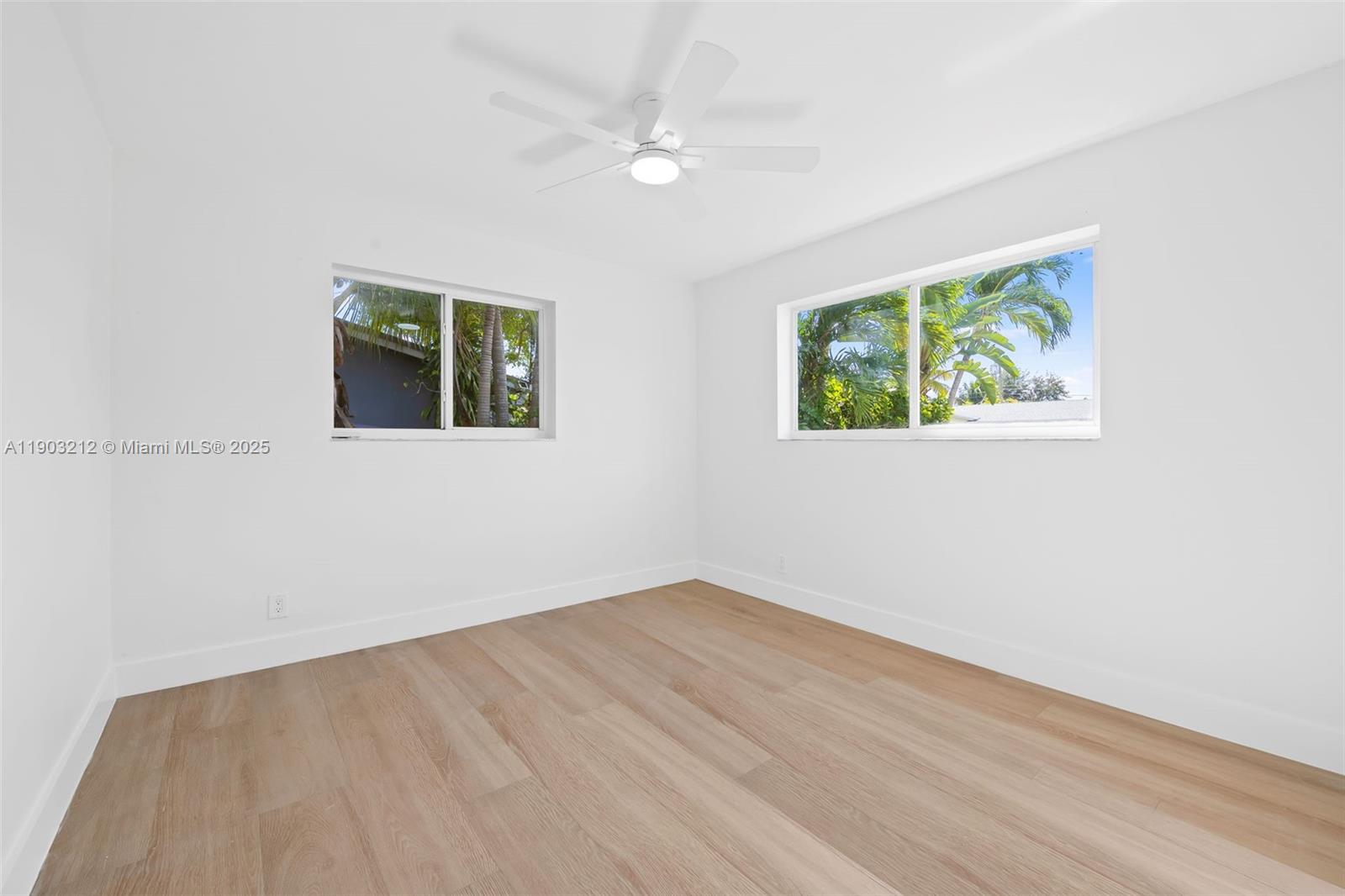 HOLLYWOOD HEIGHTS ADD SEC - Residential
