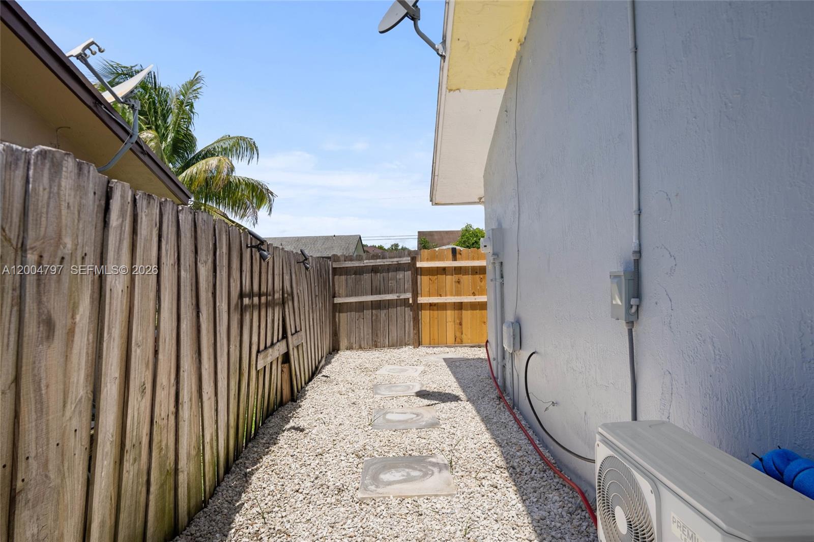 PRINCETON SQUARE SUB - Residential