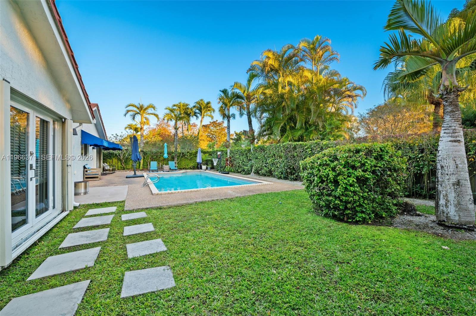 KENDALL PLACE - Residential