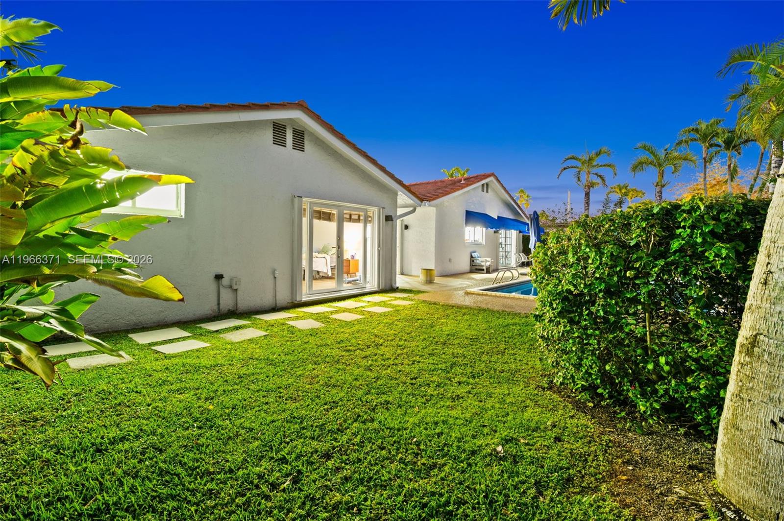 KENDALL PLACE - Residential