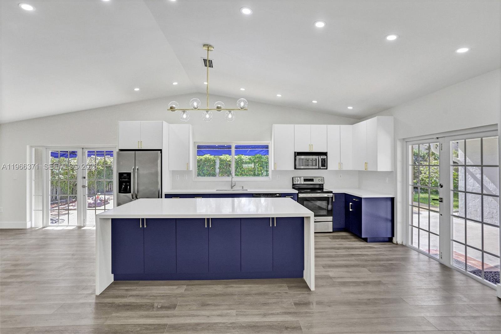 KENDALL PLACE - Residential