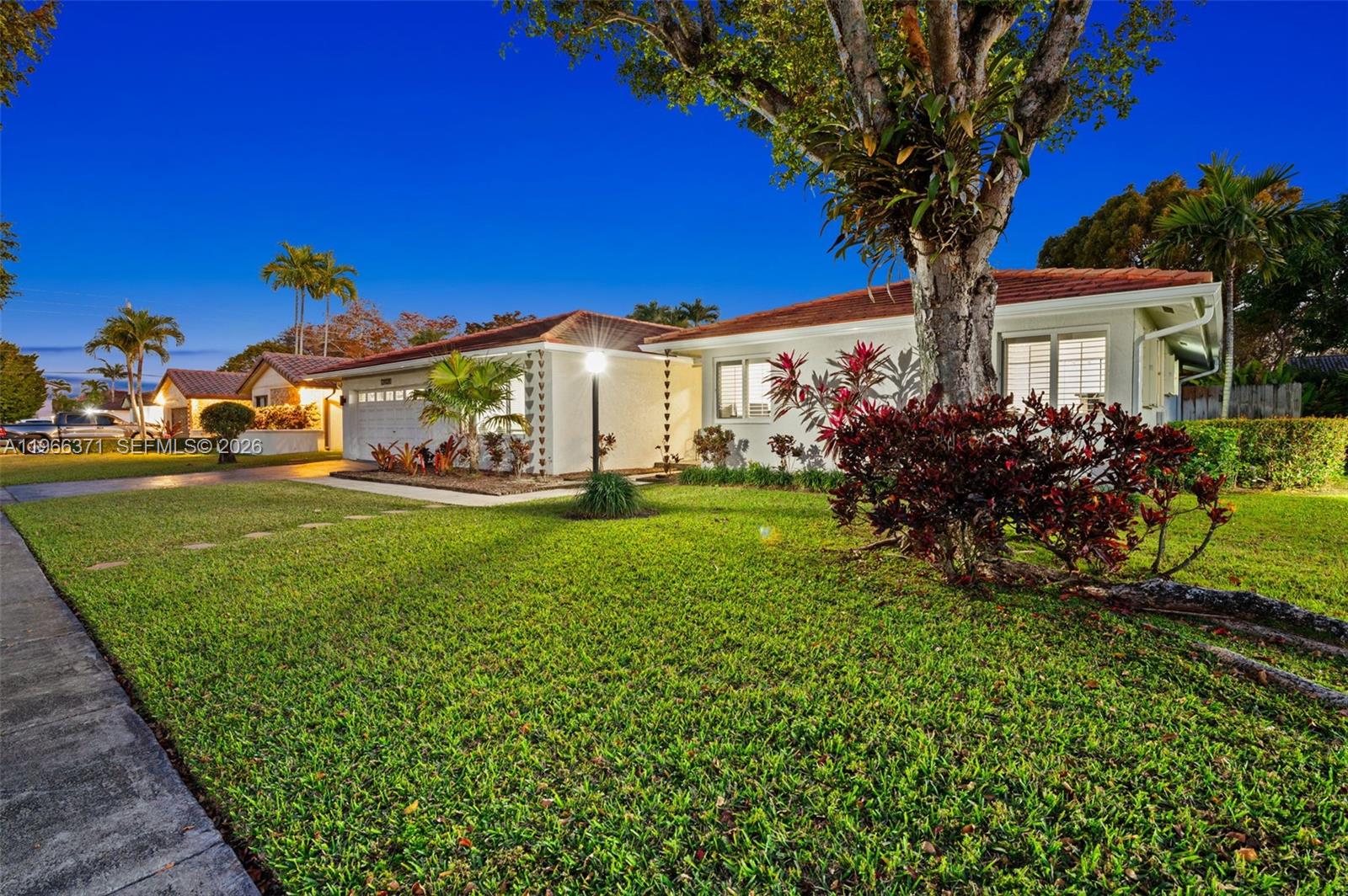 KENDALL PLACE - Residential