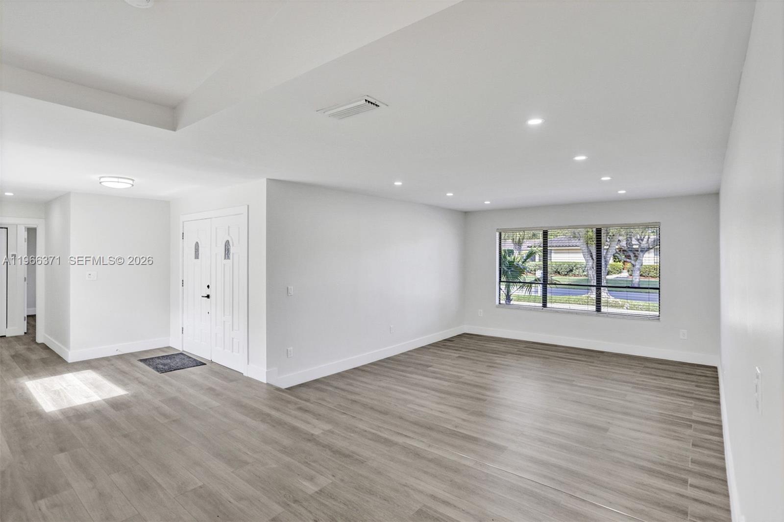 KENDALL PLACE - Residential