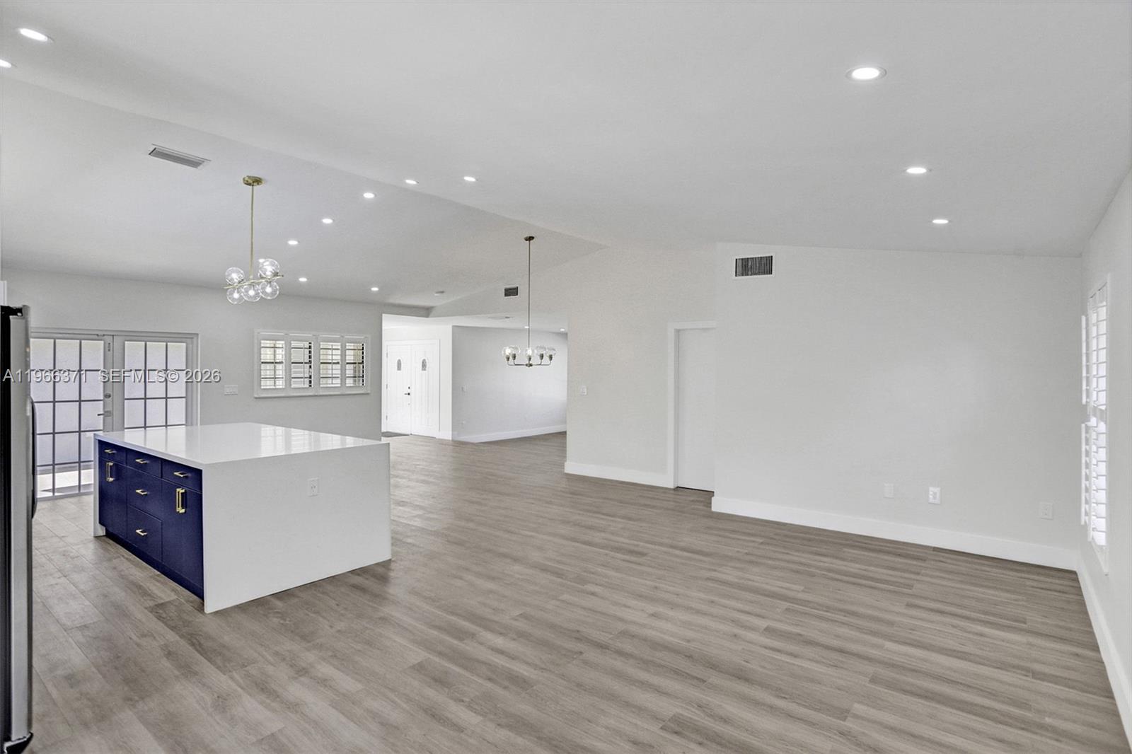 KENDALL PLACE - Residential