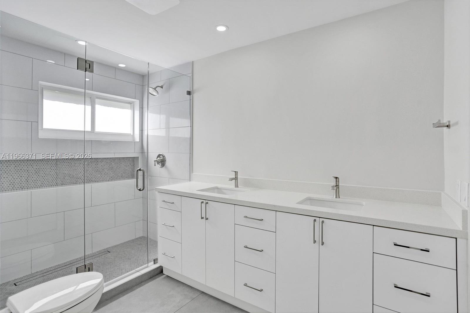 KENDALL PLACE - Residential