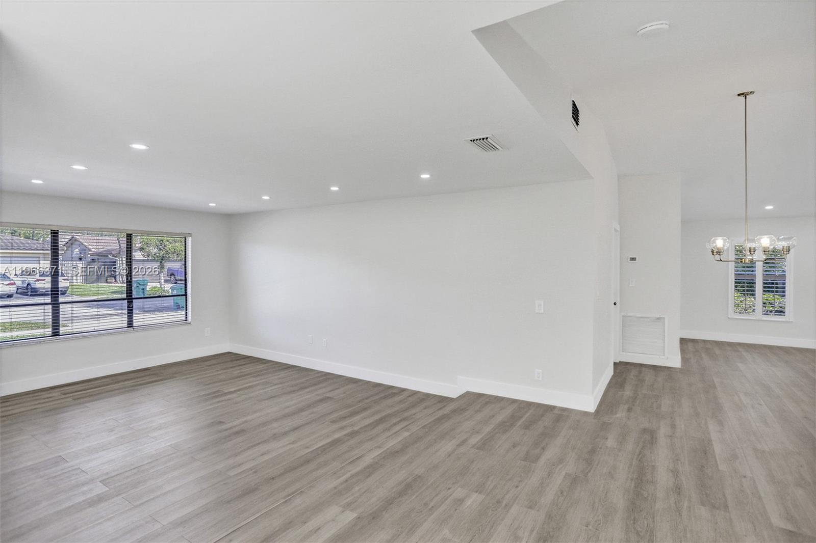 KENDALL PLACE - Residential