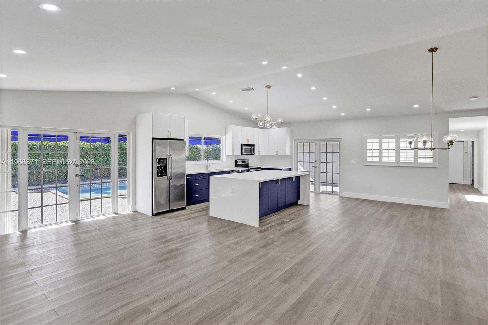 KENDALL PLACE - Residential