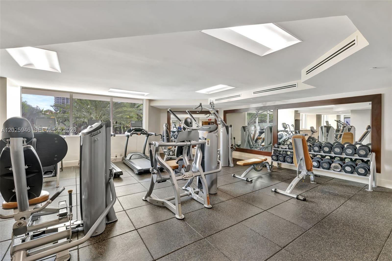 2600 ISL BLVD WILLIAMS IS - Residential