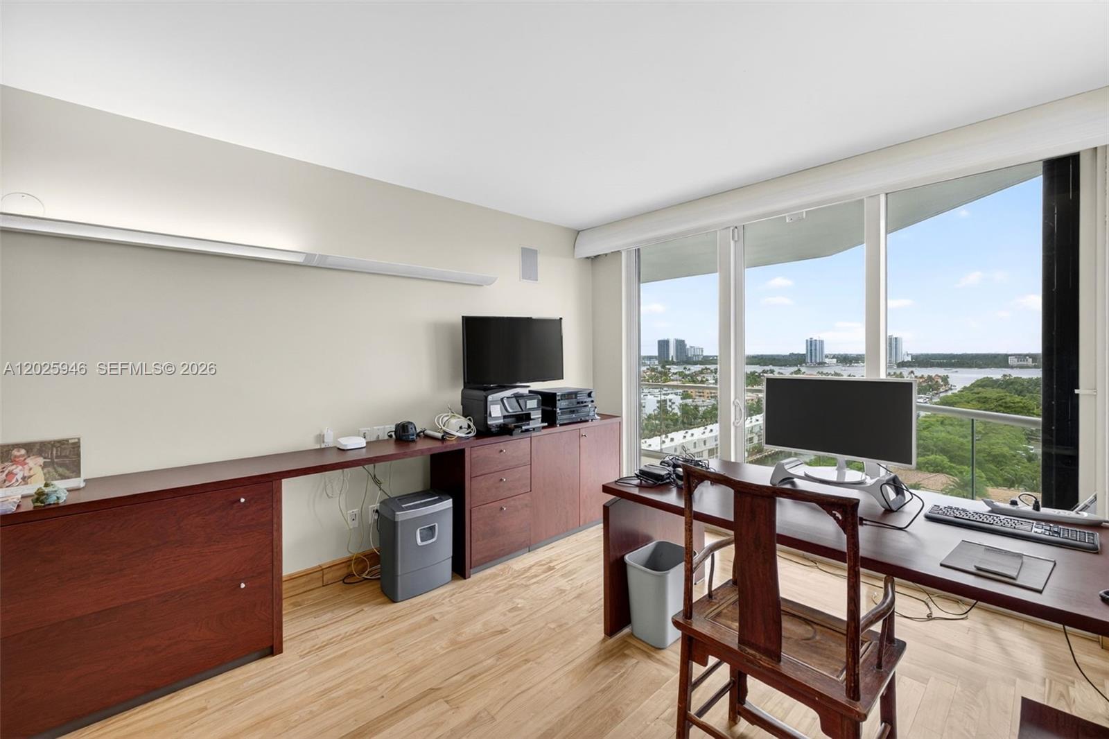 2600 ISL BLVD WILLIAMS IS - Residential