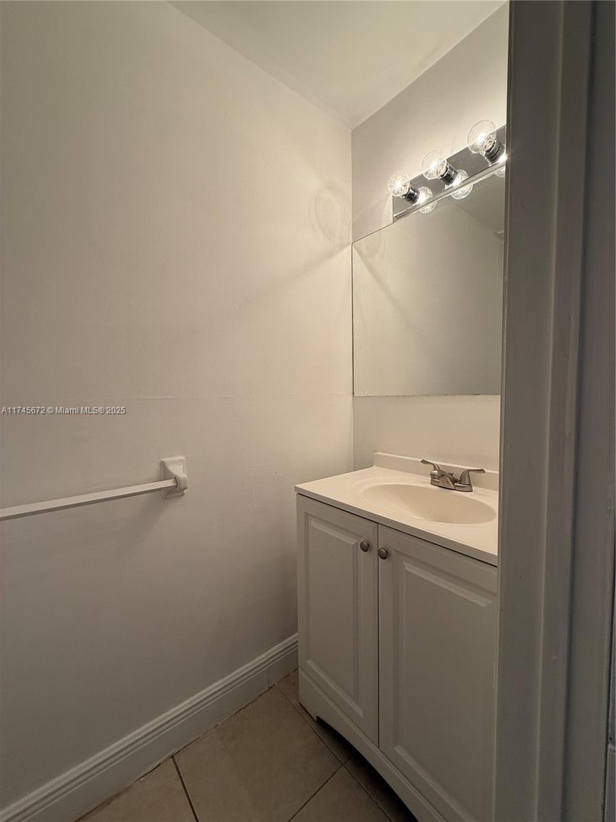 TAM OSHANTER GARDENS FAMI - Residential