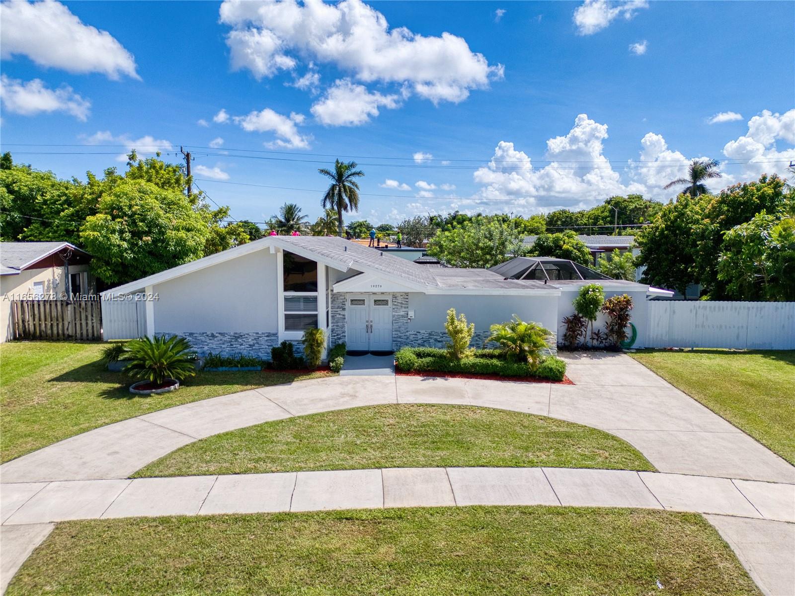 10270 Sw 167th Ter Ter, Miami, Broward County, Florida - 3 Bedrooms  
2 Bathrooms - 