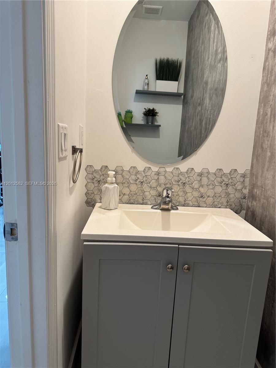 ALLAPATTAH GDNS - Residential Lease
