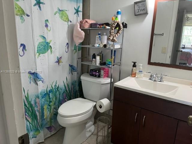 CASTILLIAN CLUB CONDO - Residential