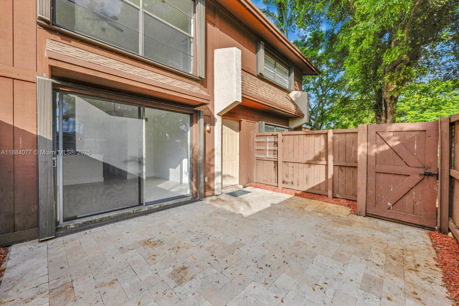 11500 SW 64th St H