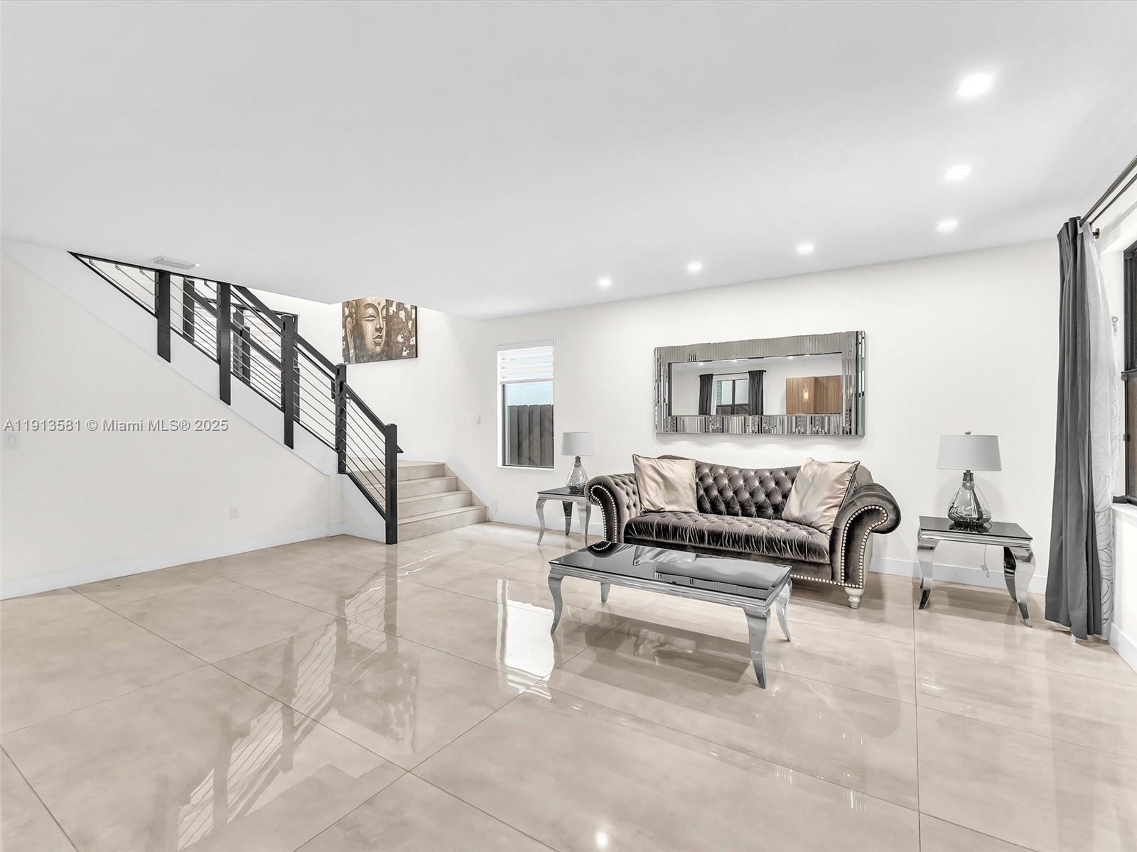 GRAND BAY SOUTH ESTATES - Residential Lease