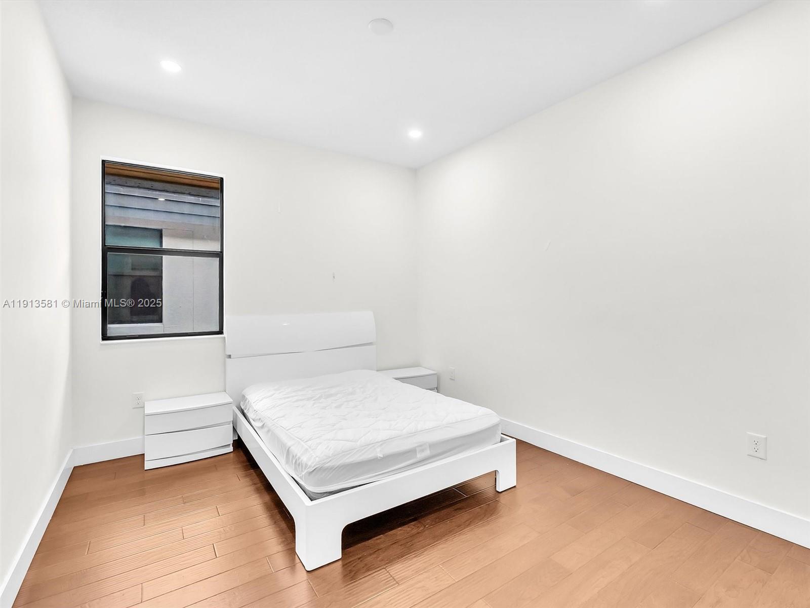 GRAND BAY SOUTH ESTATES - Residential Lease