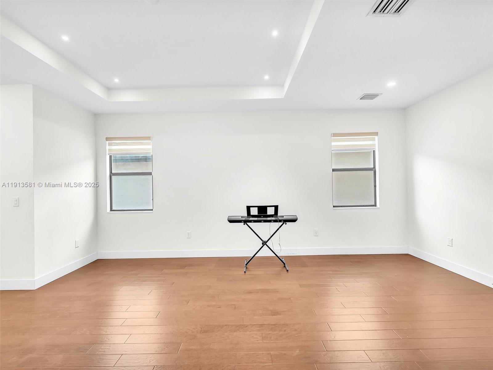 GRAND BAY SOUTH ESTATES - Residential Lease