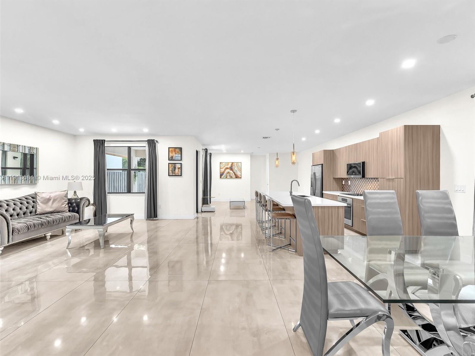 GRAND BAY SOUTH ESTATES - Residential Lease