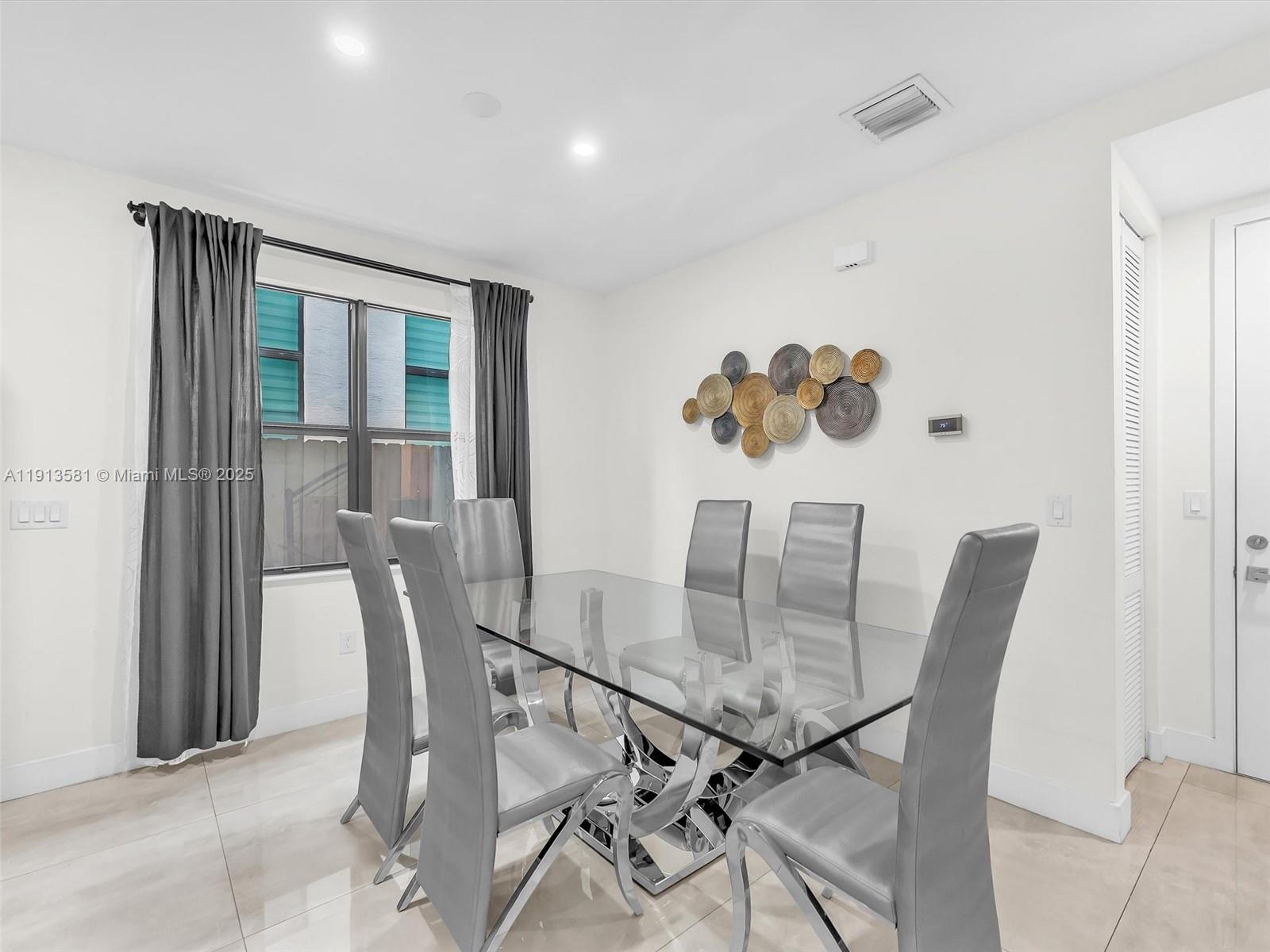 GRAND BAY SOUTH ESTATES - Residential Lease