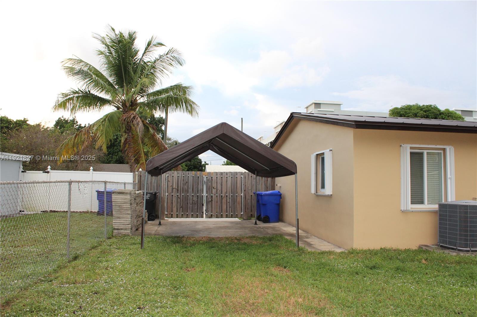 MIC-LIL ESTATES - Residential